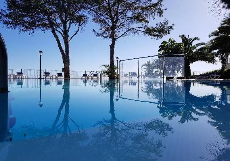 Fotos del hotel Albatroz Beach & Yacht Club:  11