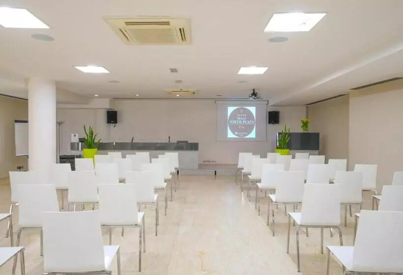 Fotos del hotel Pisa Tower Plaza:  12