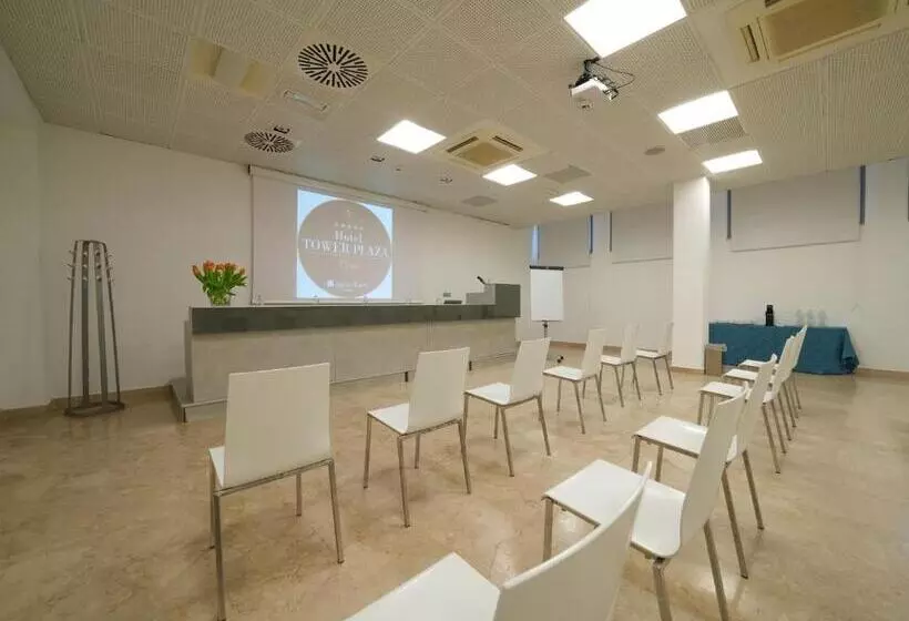 Fotos del hotel Pisa Tower Plaza:  7