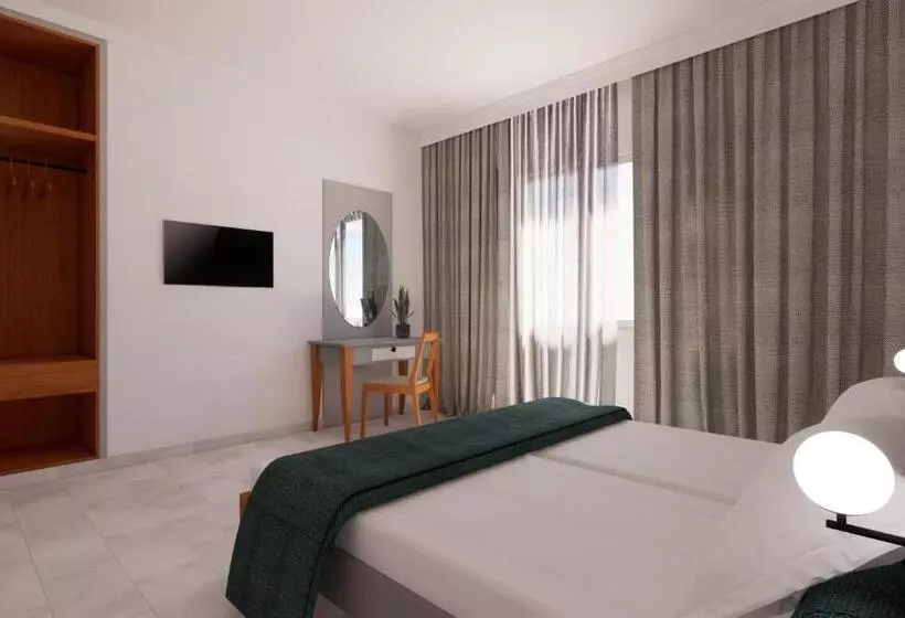 Fotos del hotel Ilianthos Village:  11