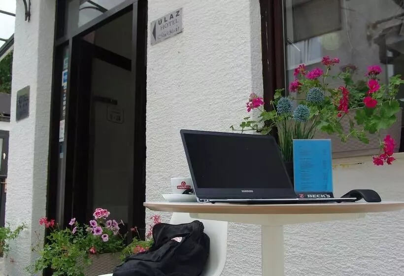 Fotos del hotel Maksimir:  15