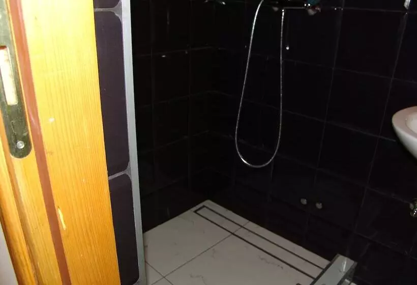 Fotos del hotel Maksimir:  8