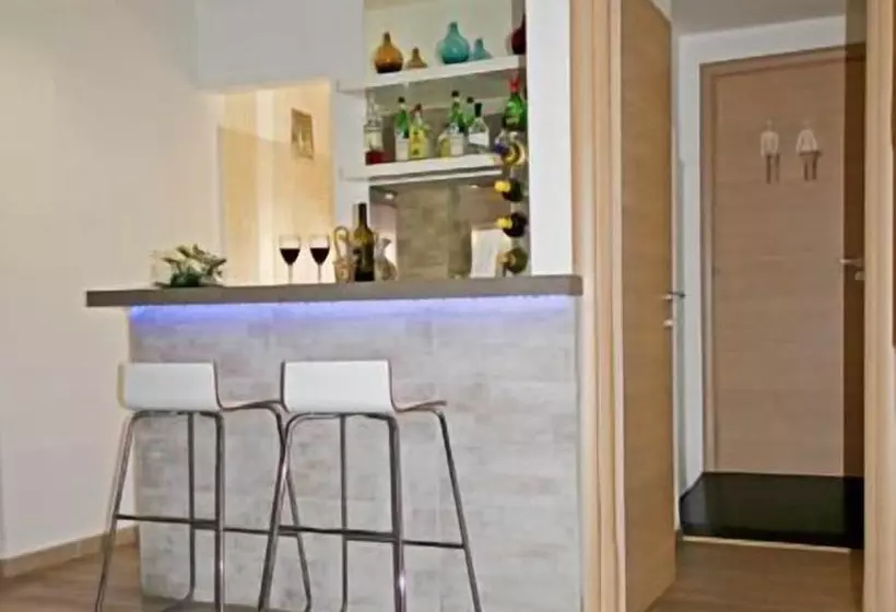 Fotos del hotel Capitol:  7