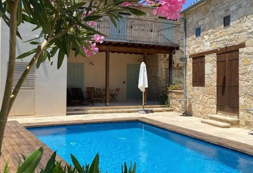 Fotos del hotel Evkarpos Country House:  15