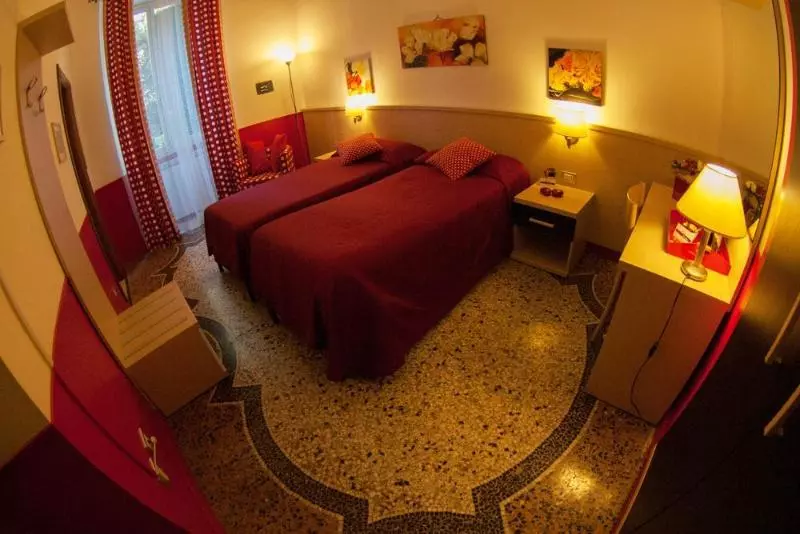 Fotos del hotel Hold Rome:  12