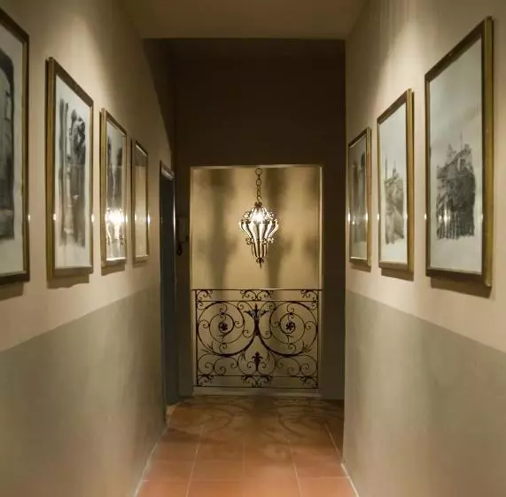 Fotos del hotel N4u Guest House Florence:  3