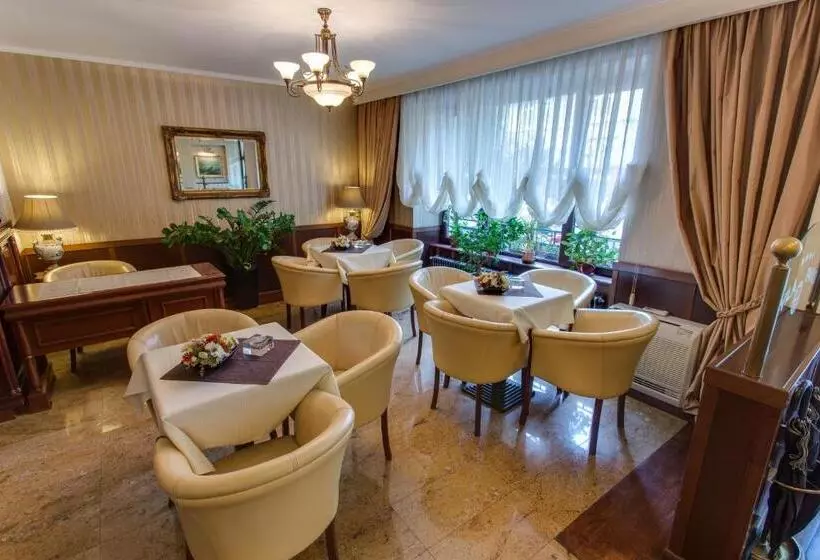 Fotos del hotel Vila Paris:  14