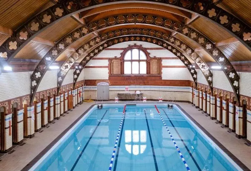 Fotos del hotel At Conference Aston:  2