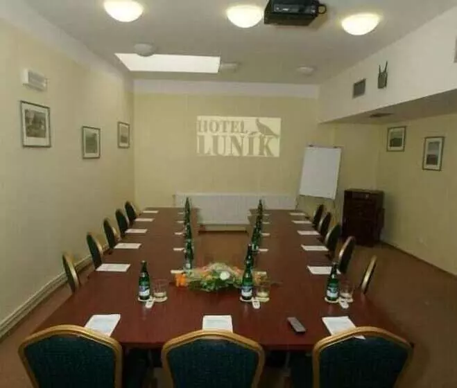 Fotos del hotel Lunik:  4