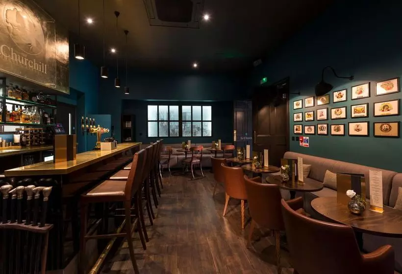 Fotos del hotel The Churchill Hotel:  2
