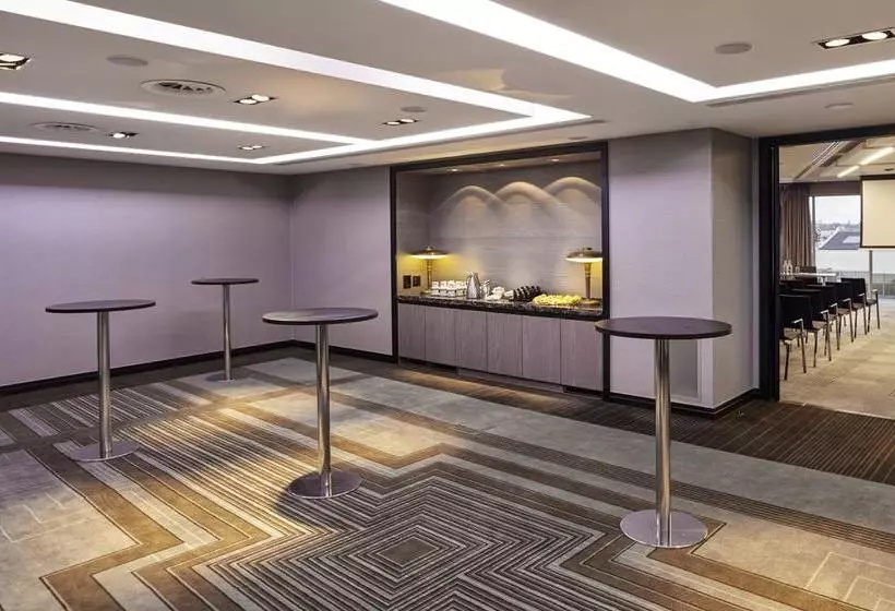 Fotos del hotel Crowne Plaza London  Battersea:  4