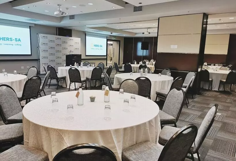 Fotos del hotel Doubletree By Hilton Cape Town Upper Eastside:  23