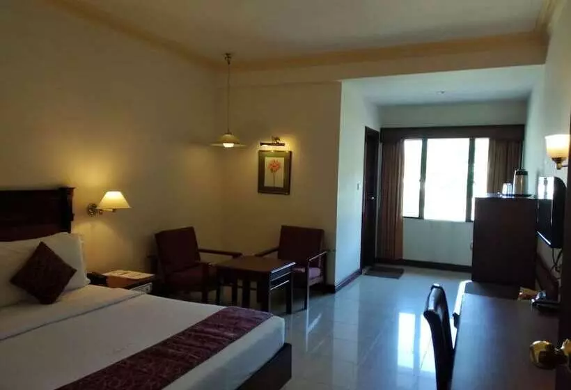 Fotos del hotel Issacs Residency:  16