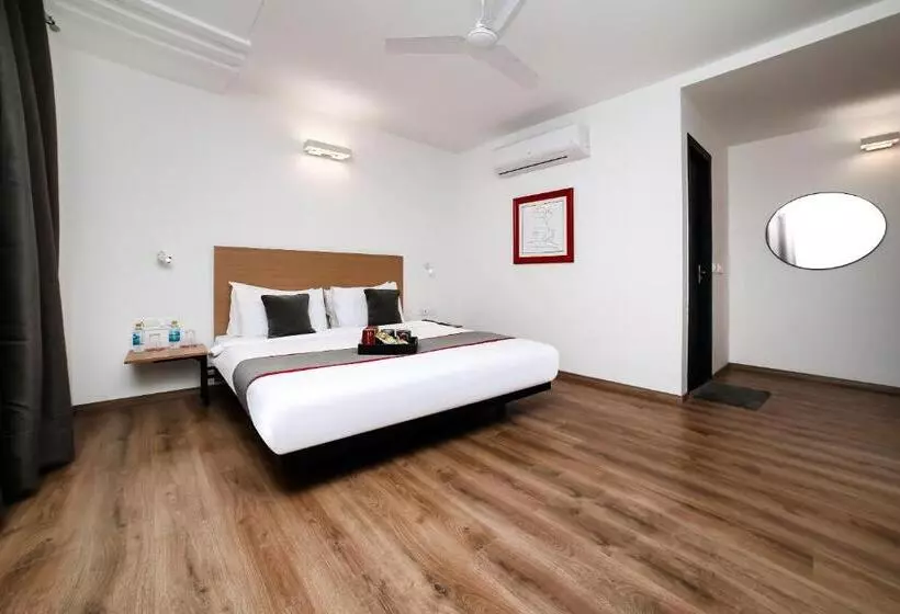Fotos del hotel Vaccinated Staff Oyo Townhouse 069 Civil Lines:  9