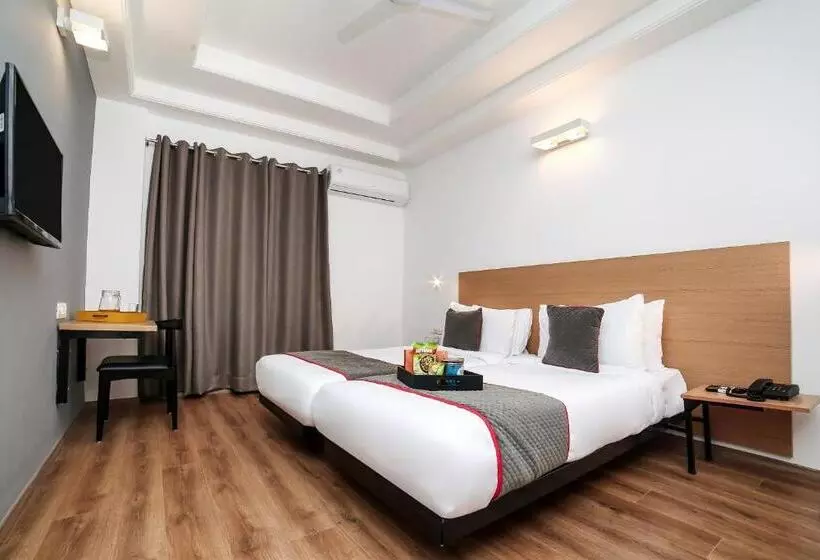 Fotos del hotel Vaccinated Staff Oyo Townhouse 069 Civil Lines:  12