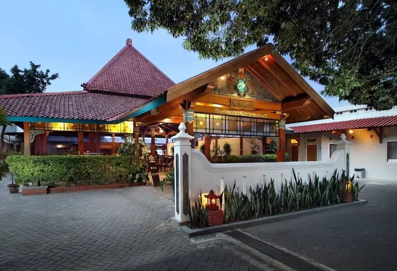 Fotos del hotel Cakra Kusuma Hotel:  12