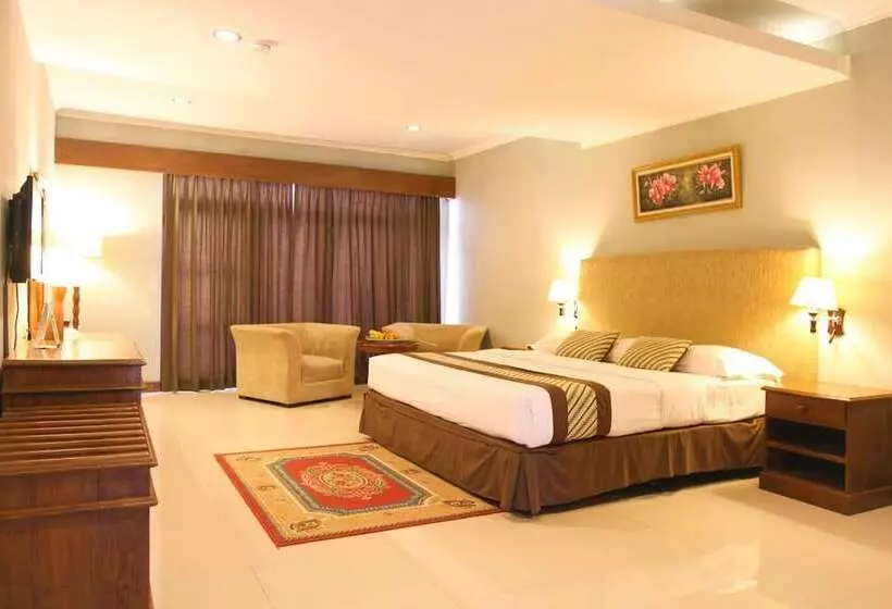 Fotos del hotel Cakra Kusuma Hotel:  7