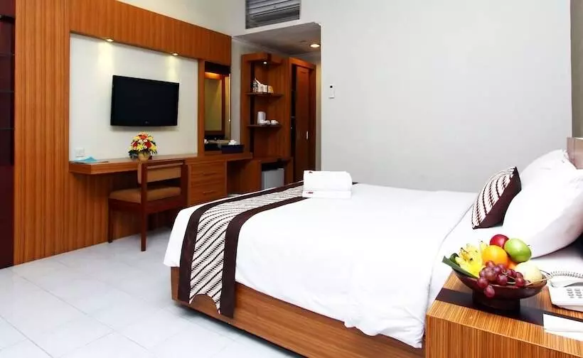 Fotos del hotel Cakra Kusuma Hotel:  11