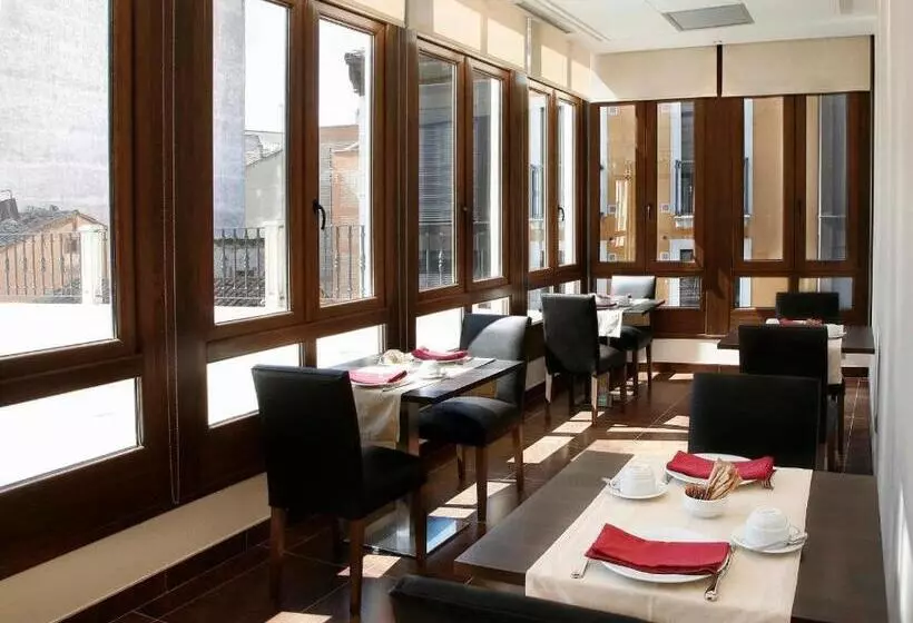 Fotos del hotel Villa De Aranda:  25