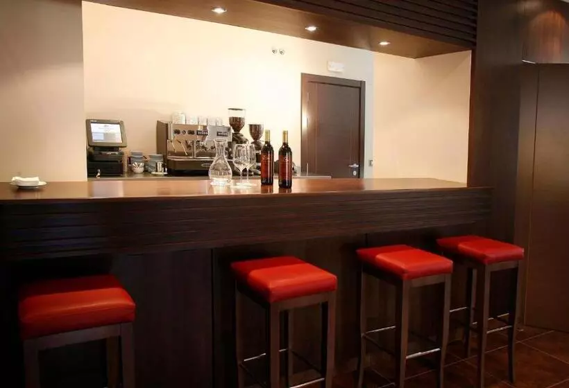 Fotos del hotel Villa De Aranda:  9