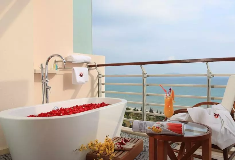 Fotos del hotel Grand Soluxe Hotel And Resort Sanya:  4