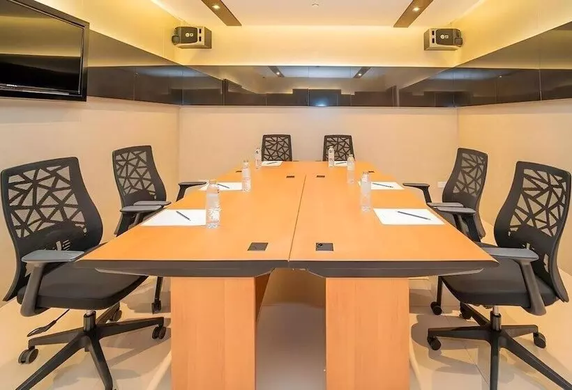 Fotos del hotel Cassells Al Barsha  By Igh:  50