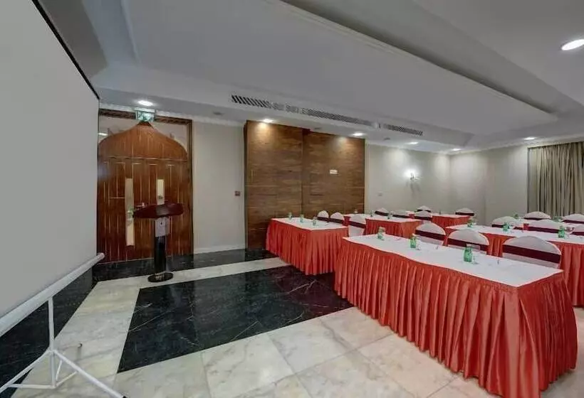 Fotos del hotel Cassells Al Barsha  By Igh:  52