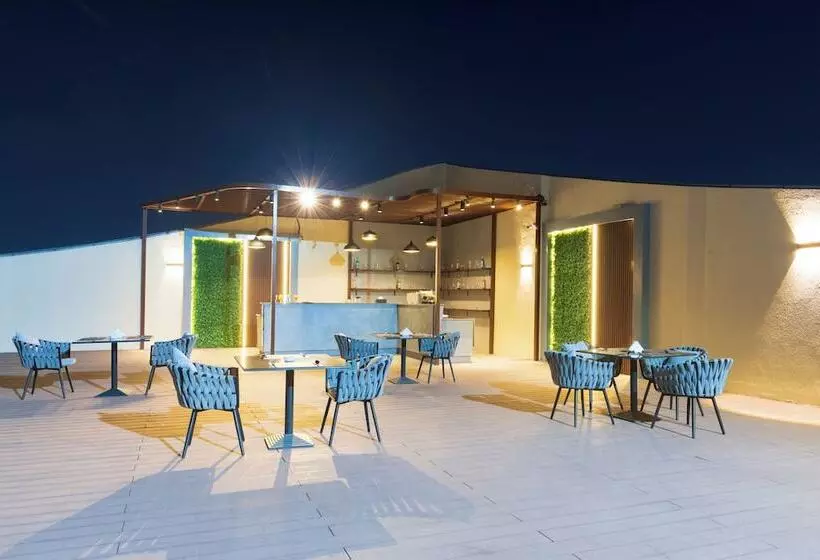 Fotos del hotel Cassells Al Barsha  By Igh:  14