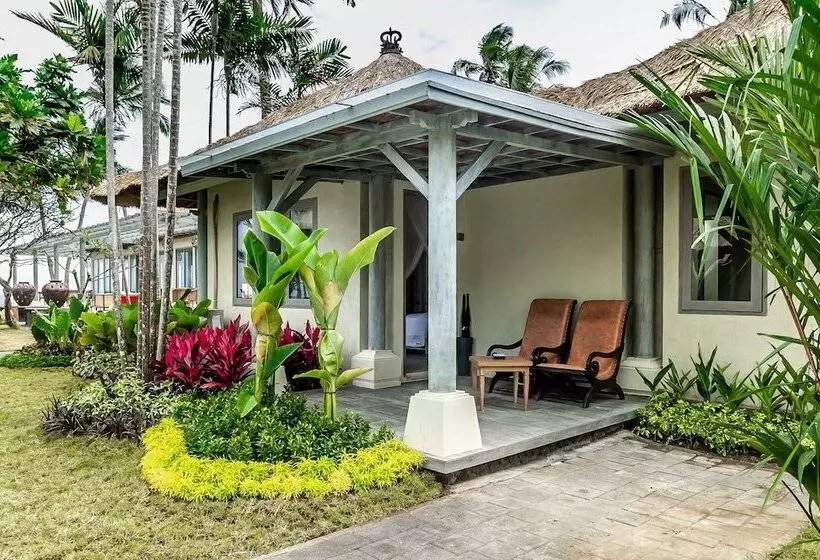 Fotos del hotel Nirwana Beach & Resort:  12