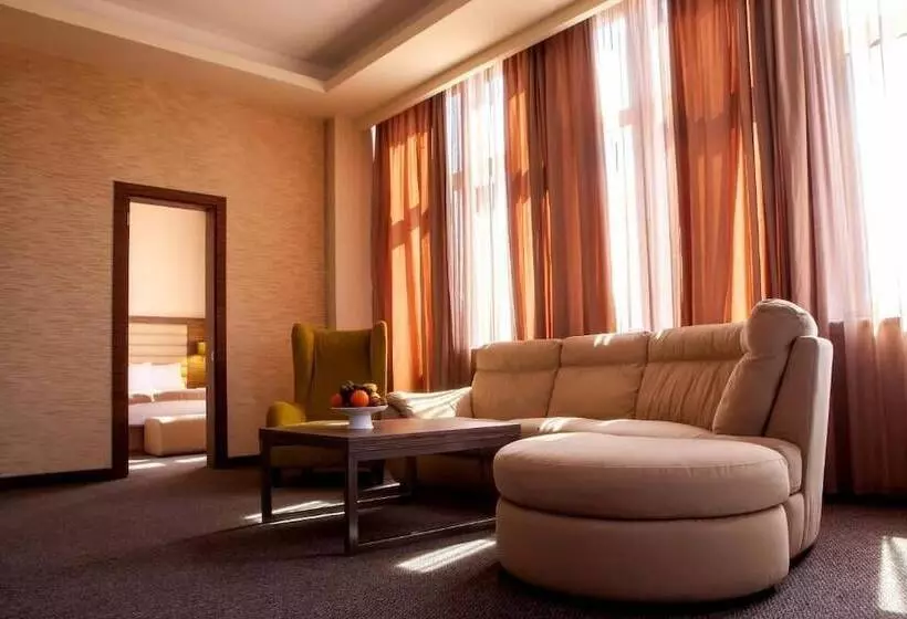 Fotos del hotel Hrazdan Hotel:  2