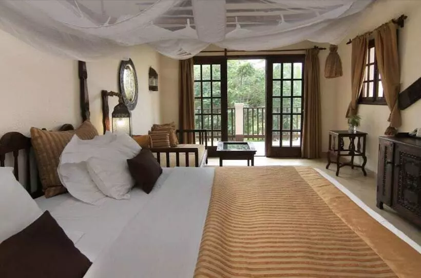 Fotos del hotel Breezes Beach Club And Spa:  19