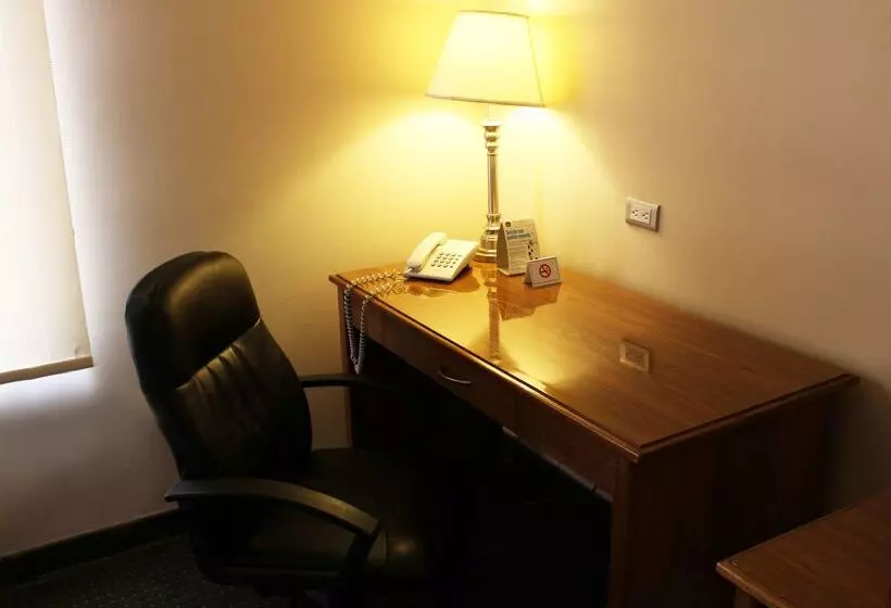 Fotos del hotel Best Western Cumbres Aeropuerto:  25