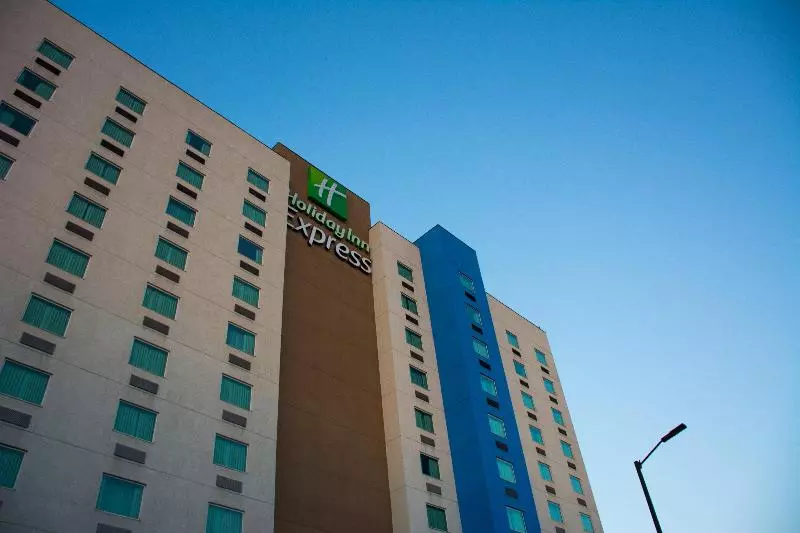 Fotos del hotel Holiday Inn Express Saltillo Zona Aeropuerto, An Ihg:  7