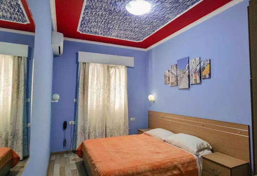 Fotos del hotel Number One:  13