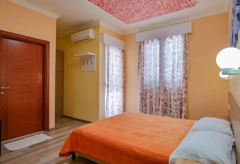 Fotos del hotel Number One:  7