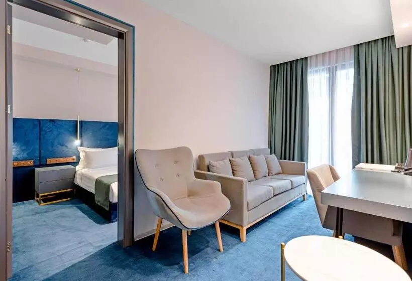 Fotos del hotel Ramada By Wyndham Tbilisi Old City:  4