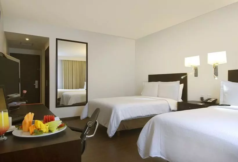 Fotos del hotel Fiesta Inn Insurgentes Sur:  2