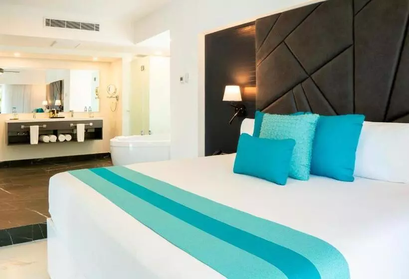 Fotos del hotel The Fives Beach & Residences   All Senses Inclusive:  22