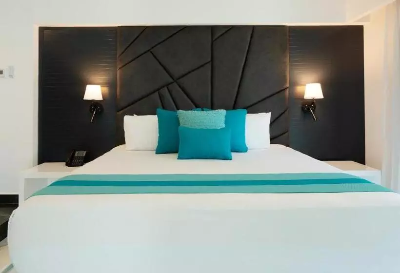 Fotos del hotel The Fives Beach & Residences   All Senses Inclusive:  26