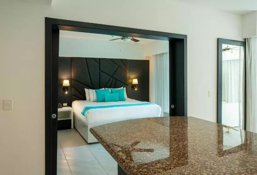 Fotos del hotel The Fives Beach & Residences   All Senses Inclusive:  18