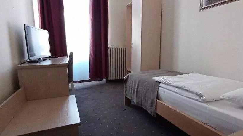 Fotos del hotel Vojvodina:  23