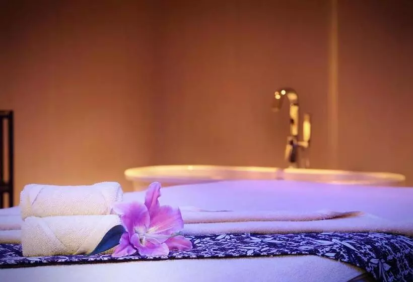 Fotos del hotel Grand Millennium Al Wahda:  26