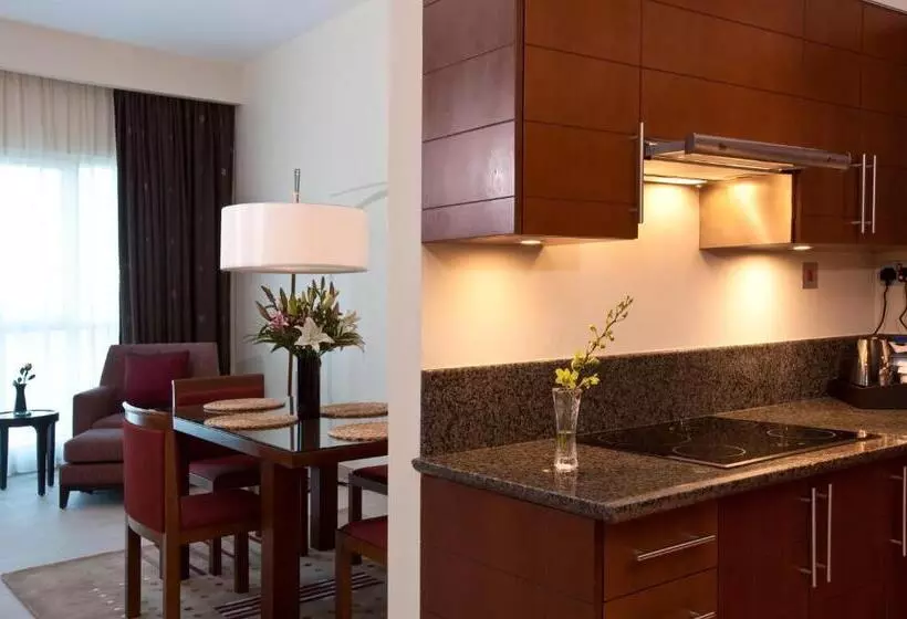 Fotos del hotel Grand Millennium Al Wahda:  18