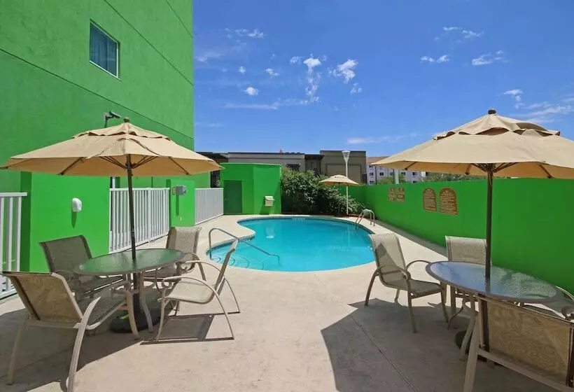 Fotos del hotel Holiday Inn Express  & Suites Cd. Juarez  Las Misiones, An Ihg:  16