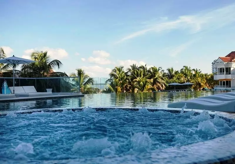 Fotos del hotel Las Americas Torre Del Mar:  3