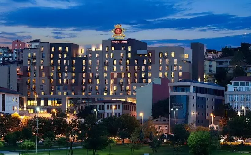 Hilton Garden Inn Istanbul Golden Horn
