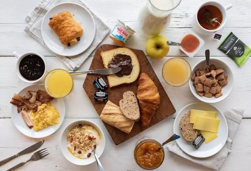 Fotos del hotel B&b Hôtel Marseille Centre La Timone:  2