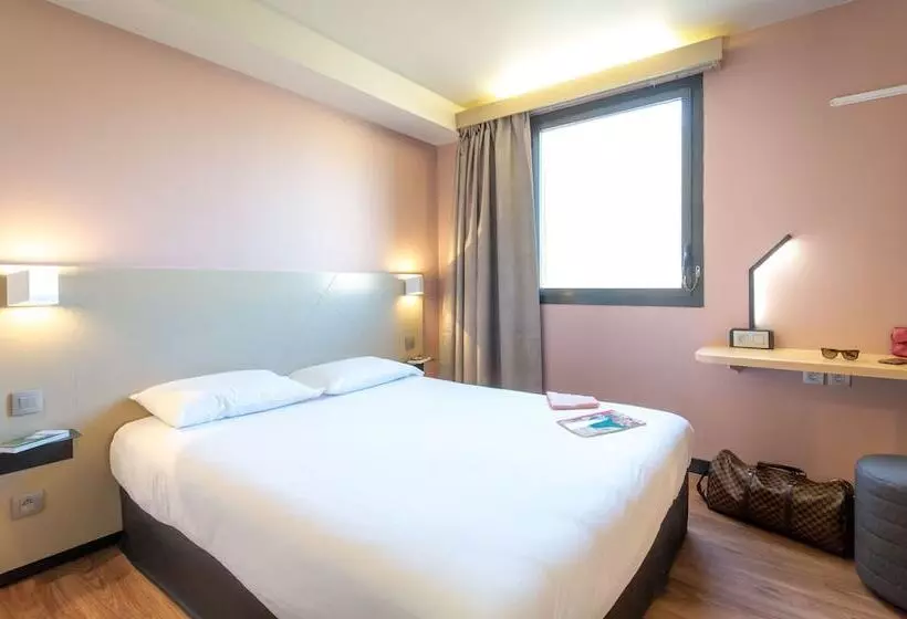 Fotos del hotel B&b Hôtel Marseille Centre La Timone:  11