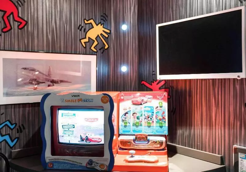 Fotos del hotel Ibis Styles Strasbourg Centre Gare:  7