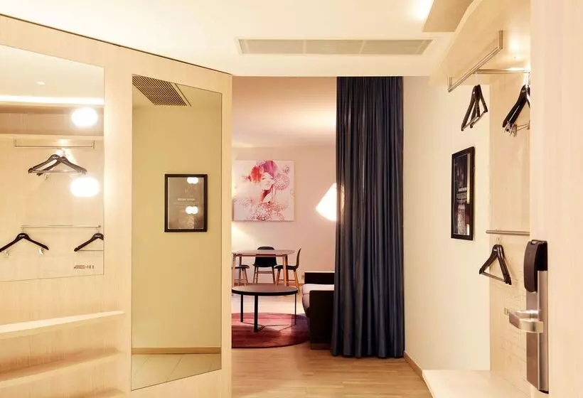 Fotos del hotel Scandic Hamburg Emporio:  7